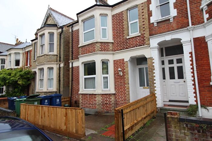 4 Bedroom Terraced House To Rent In Divinity Road, Oxford, OX4