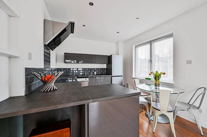 2 Bedroom End Of Terrace House To Rent In Ashby Road, Brockley, London, SE4
