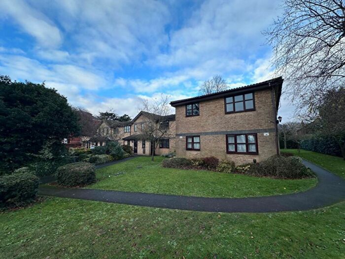 2 Bedroom Apartment To Rent In Clifton Gardens Clifton Road, Regents Park, Southampton, SO15