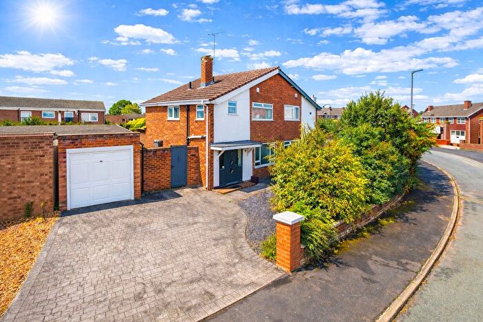 3 Bedroom Terraced House For Sale In Richmond Crescent, Vicars Cross, Chester, Cheshire, CH3