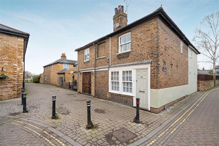 2 Bedroom End Terrace House For Sale In Brocas Street, Eton, SL4