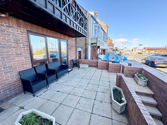 1 Bedroom Flat For Sale In Kingsway Court, Cleethorpes, DN35