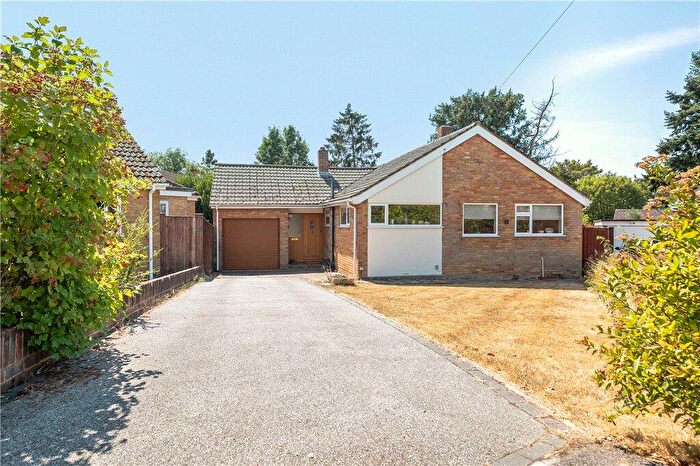 3 Bedroom Detached Bungalow For Sale In Cupernham Close, Romsey, Hampshire, SO51