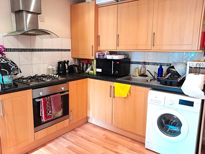 Studio To Rent In Zurich House, Hatfield Road, London, E15