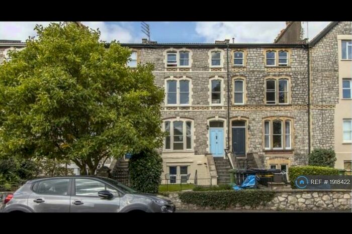 2 Bedroom Flat To Rent In Redland, Bristol, BS6