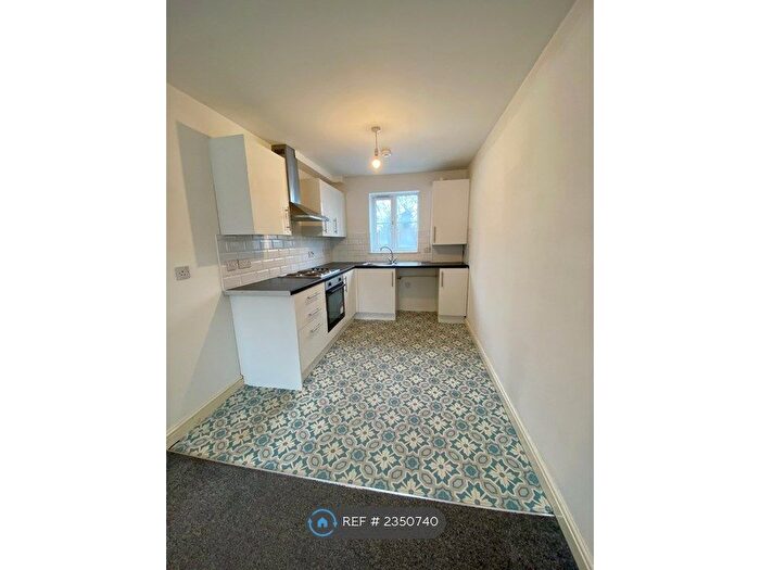 2 Bedroom Flat To Rent In Irwell Lane, Runcorn, WA7