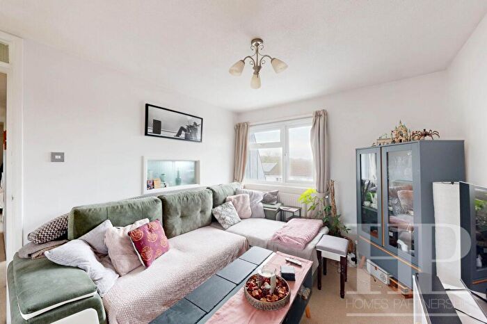 2 Bedroom Flat To Rent In Byrd Road, Crawley, RH11
