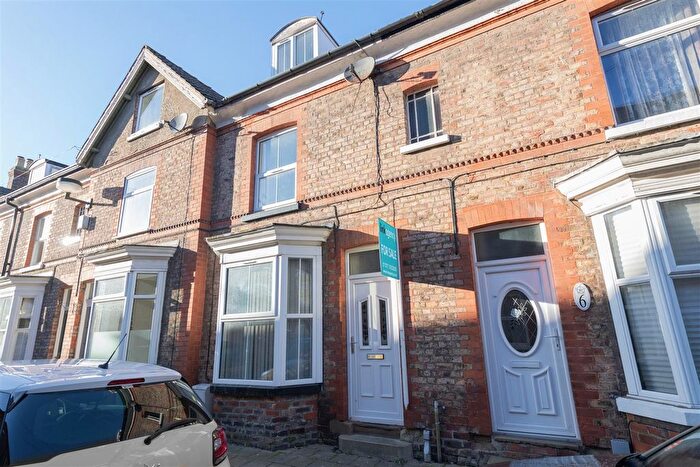 3 Bedroom Terraced House For Sale In King Street, Driffield, YO25