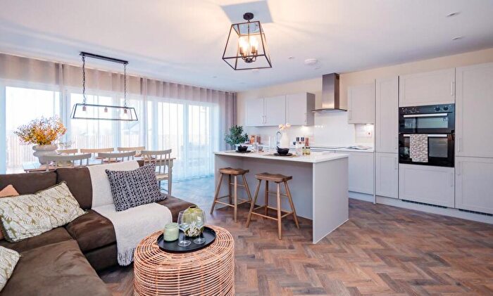4 Bedroom Link Detached House For Sale In Panfield Road, Bocking, Braintree, CM7