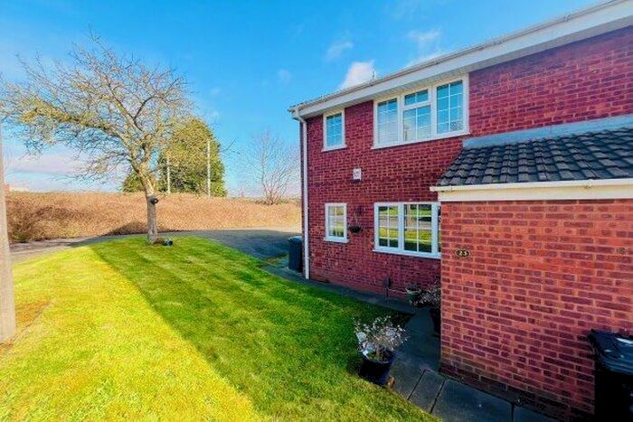 1 Bedroom Maisonette To Rent In Maybank Close, Lichfield, WS14