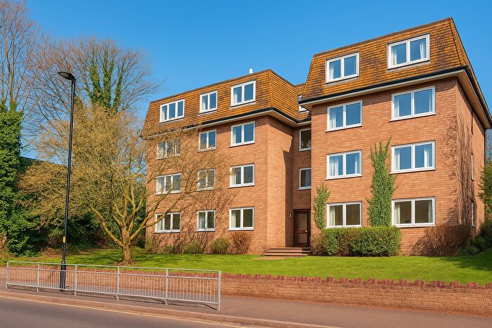 2 Bedroom Flat To Rent In South Park Hill Road, South Croydon, CR2