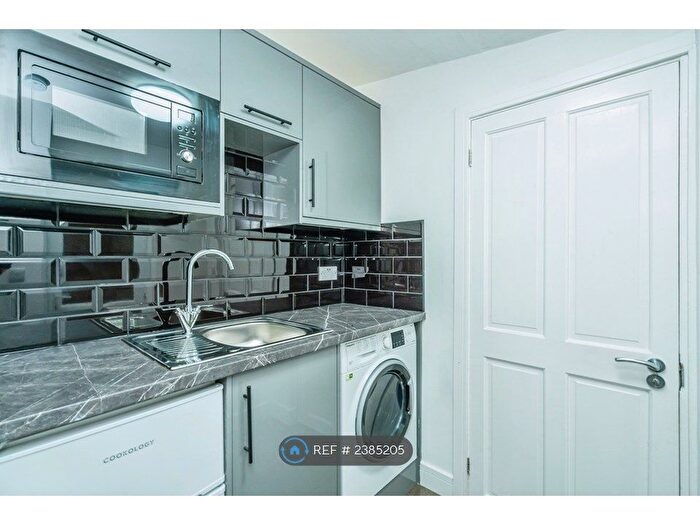 Studio To Rent In Fleet, Fleet, GU52