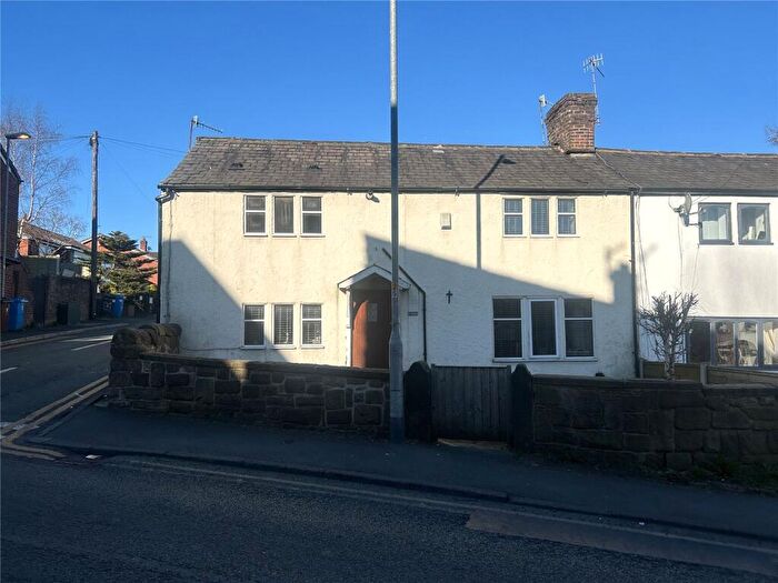 3 Bedroom Terraced House For Sale In Roundthorn Road, Roundthorn, Oldham, OL4
