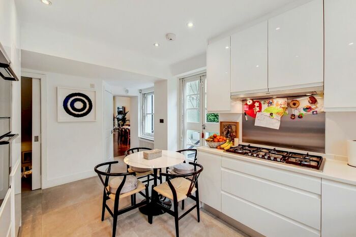 3 Bedroom Flat For Sale In Cromwell Place, SW7