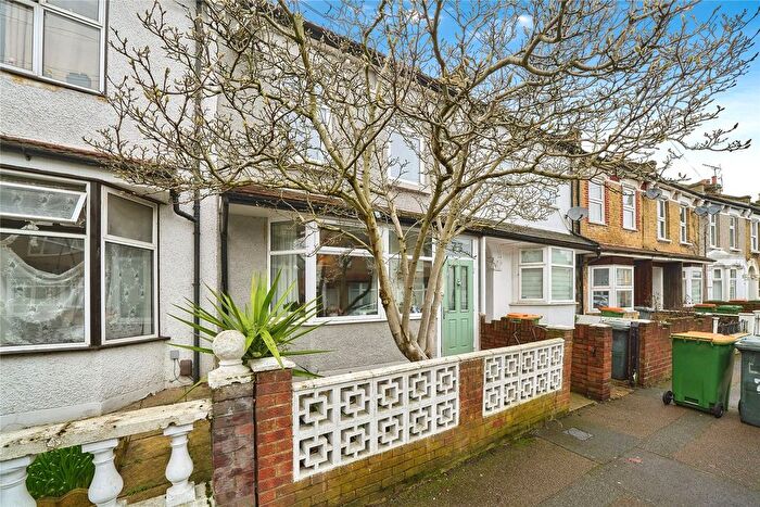 3 Bedroom Terraced House For Sale In Evesham Road, London, London, E15