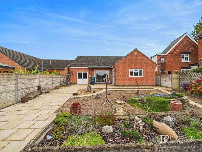 3 Bedroom Detached House For Sale In Monsal Drive, South Normanton, Alfreton, DE55
