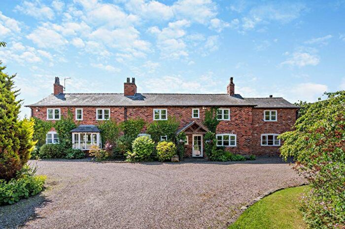 5 Bedroom Detached House For Sale In Nr Tarporley, CW6
