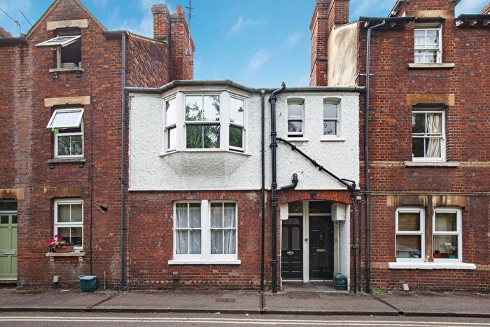 2 Bedroom Flat To Rent In Upper Fisher Row, Oxford, Oxfordshire, OX1