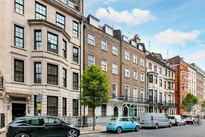 4 Bedroom Flat To Rent In Harley Street, Marylebone, London, W1G