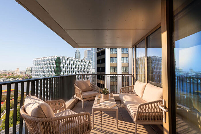 2 Bedroom Penthouse To Rent In Embassy Boulevard, Linear Place, Wandsworth, London, SW11