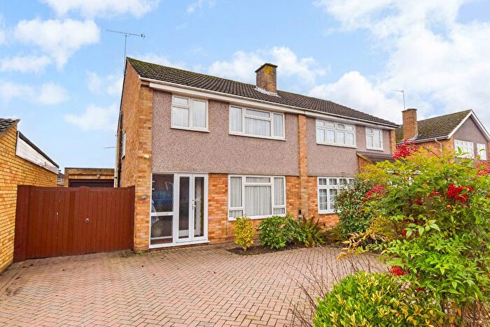 3 Bedroom Semi Detached House For Sale In Nursery Road, Taplow, Buckinghamshire, SL6