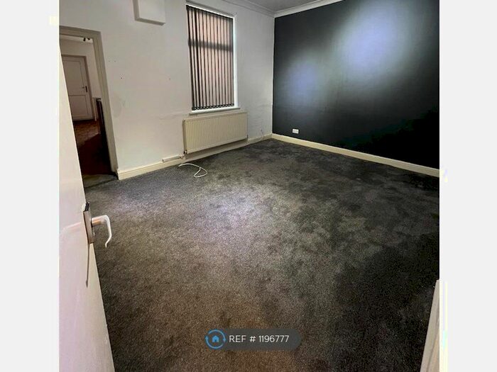 2 Bedroom Terraced House To Rent In Bonsall Street, Blackburn BB2