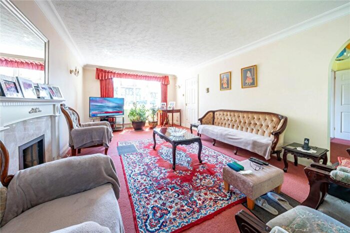 4 Bedroom Detached House For Sale In Grey Wethers, Sandling, Maidstone, ME14