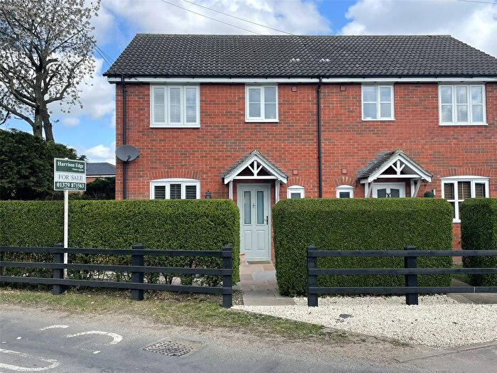 3 Bedroom Semi Detached House For Sale In Wheelwright Close, Yaxley, Eye, Suffolk, IP23