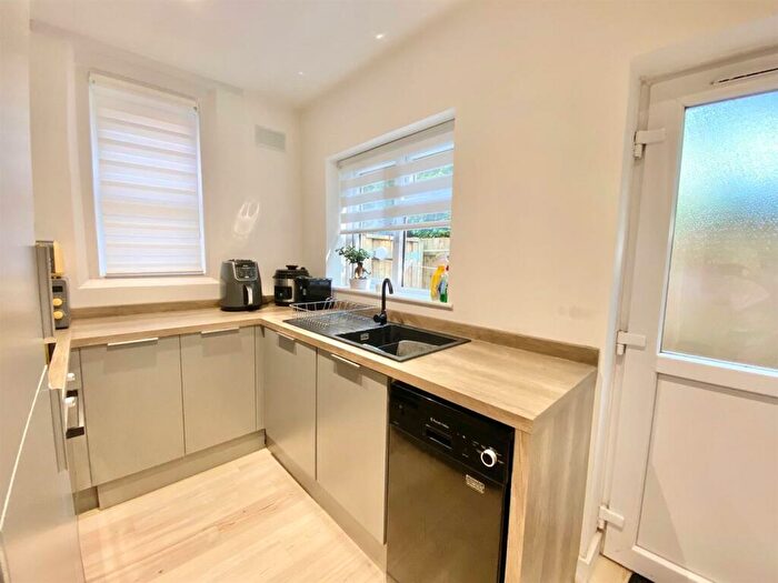 1 Bedroom Flat For Sale In Rowlands Hill, Wimborne, BH21