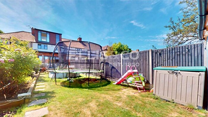 4 Bedroom Terraced House For Sale In Somervell Road, Harrow, HA2