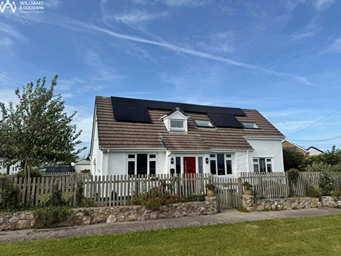 4 Bedroom Detached House For Sale In Cae Ysgawen, Brynteg, Anglesey, LL78