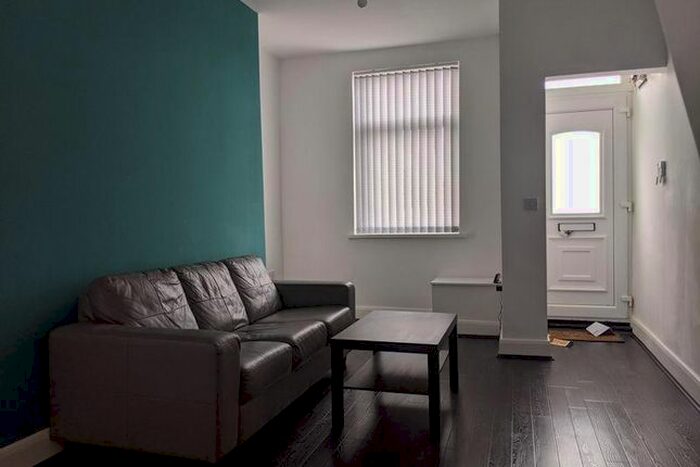 1 Bedroom Detached House To Rent In Diamond Road, Middlesbrough, North Yorkshire, TS1