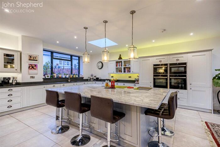 8 Bedroom Detached House For Sale In Yarningale Lane, Yarningale Common, Warwick, Warwickshire, CV35