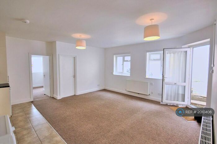 2 Bedroom Flat To Rent In Clarendon Road, Hove, BN3