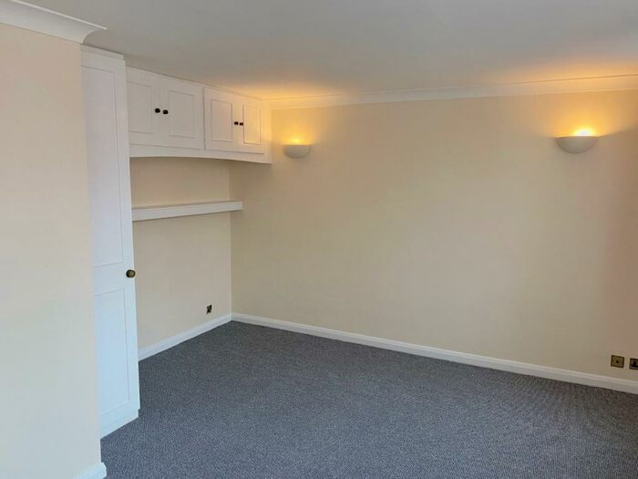 1 Bedroom Apartment To Rent In West Bar, Sheffield, S3