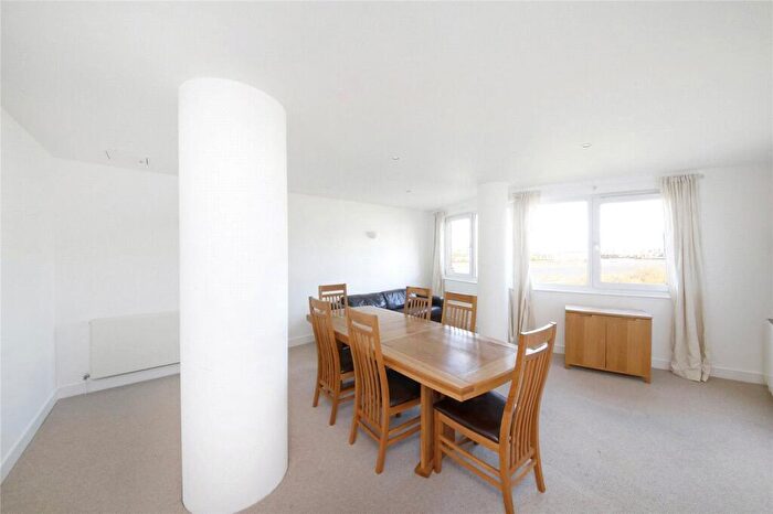 2 Bedroom Apartment To Rent In Arnhem Place, London, E14