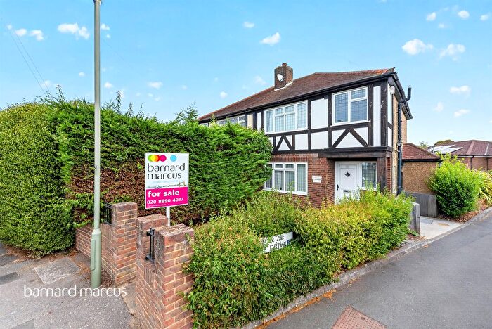 3 Bedroom Semi-detached House For Sale In The Drive, Ashford, TW15