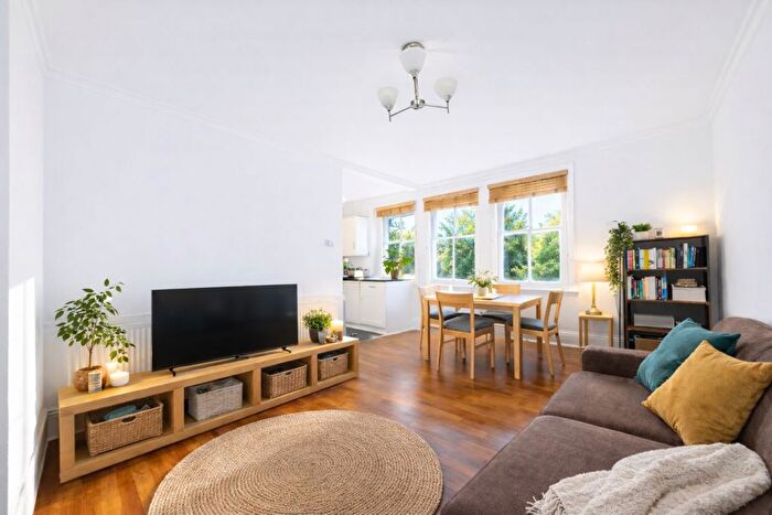 1 Bedroom Flat To Rent In Leinster Square, London, W2