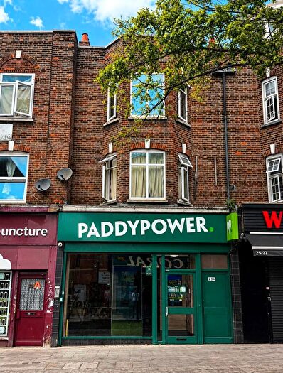 2 Bedroom Flat For Sale In Station Parade, Barking, IG11