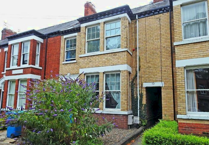 2 Bedroom Apartment To Rent In Westbourne Avenue, HU5