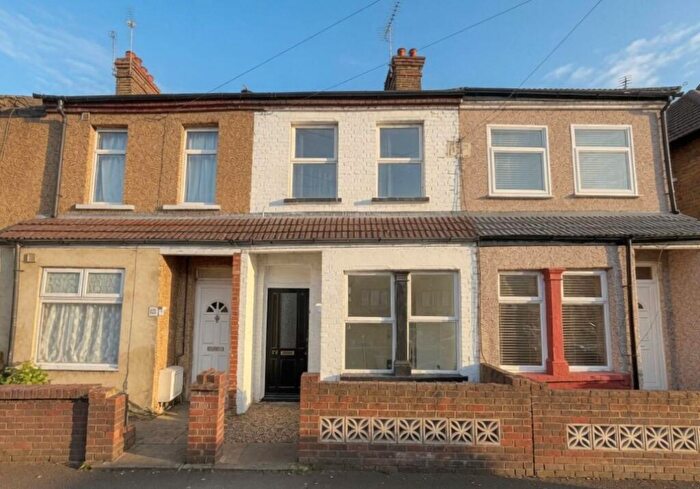 3 Bedroom Terraced House For Sale In The Nursery, Erith, Kent, DA8