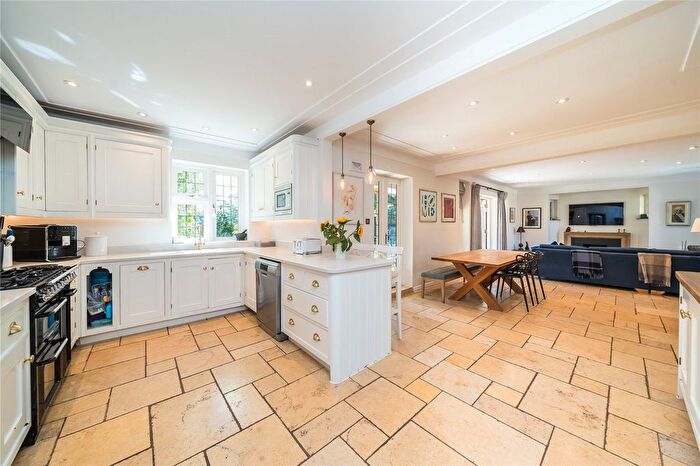 5 Bedroom Detached House To Rent In Woodfield Avenue, London, SW16