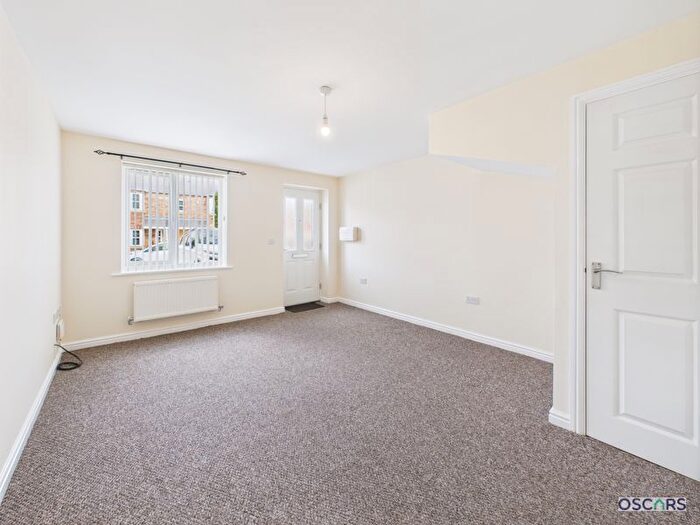 3 Bedroom Terraced House For Sale In Stable Way, Kingswood, HU7