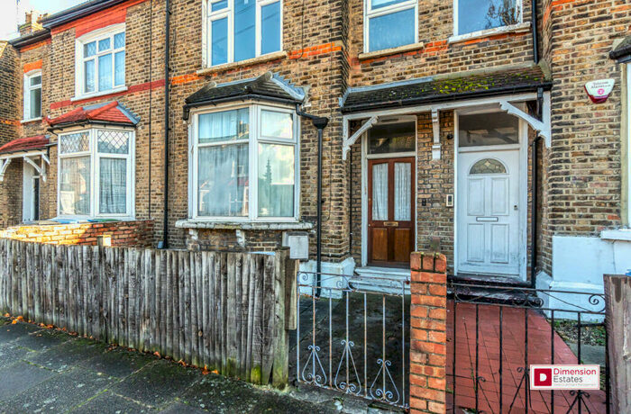 2 Bedroom Flat To Rent In Arthur Road, Edmonton, North London, N9