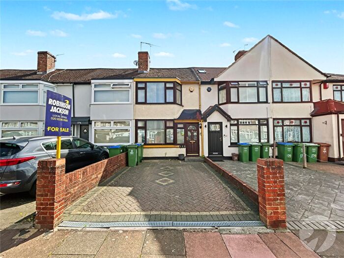 2 Bedroom Terraced House For Sale In Rowley Avenue, Sidcup, DA15
