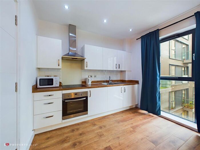 1 Bedroom Flat To Rent In Honduras Wharf, Summer Lane, Birmingham, B19