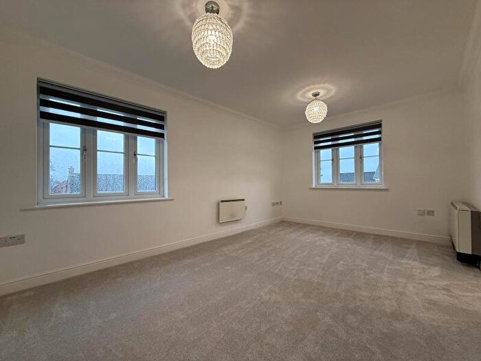 2 Bedroom Flat To Rent In Garden Close, Rotherham, S60