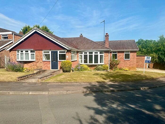 3 Bedroom Detached Bungalow For Sale In The High Leys, Crick, Northampton, NN6