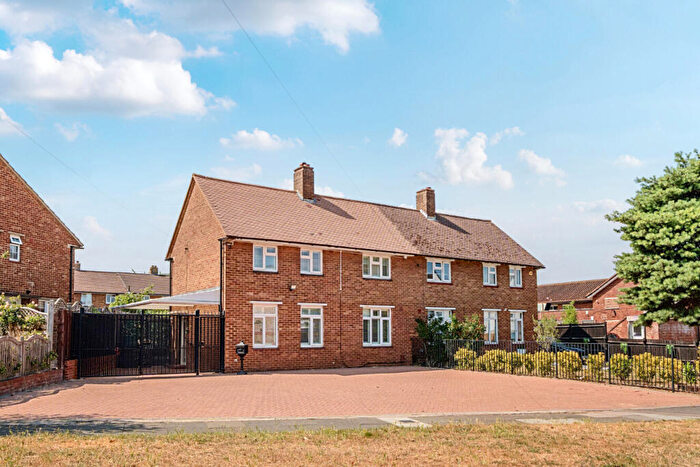 3 Bedroom Semi-Detached House For Sale In Chilham Way, Hayes, Bromley, BR2