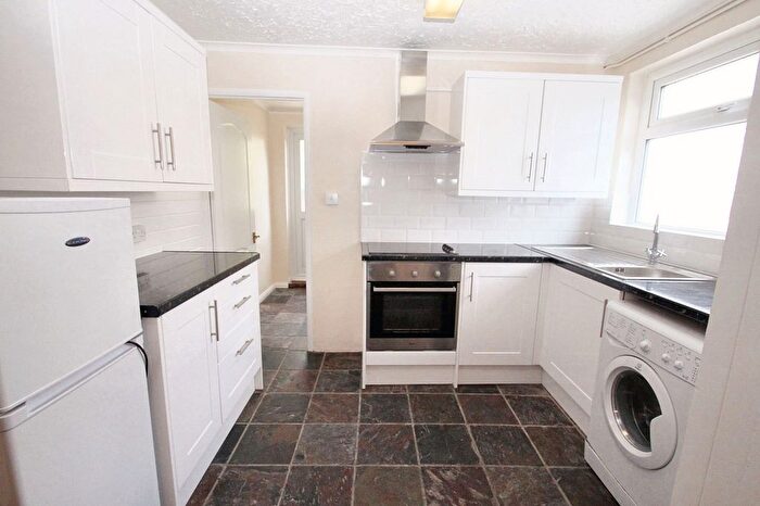 2 Bedroom Semi-Detached House To Rent In Butler Street, Uxbridge, UB10